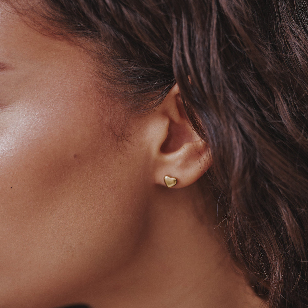 Mini Heart Stud Earrings - Gold