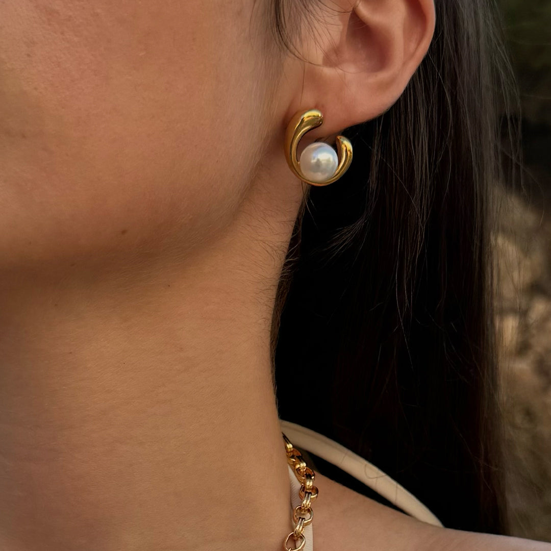 Gold Pearl Detail Earring