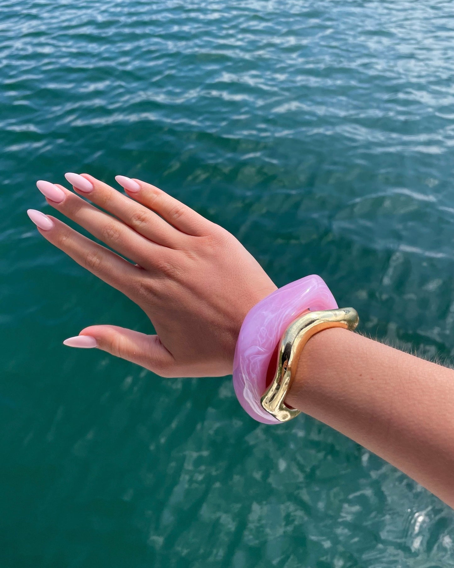 Rosa Bangle
