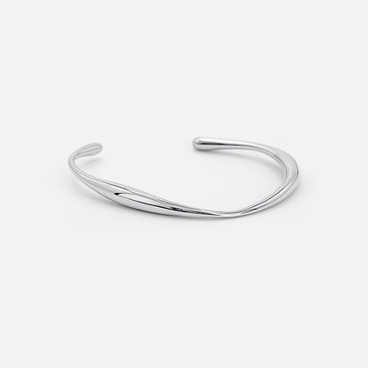 Curved Bracelet