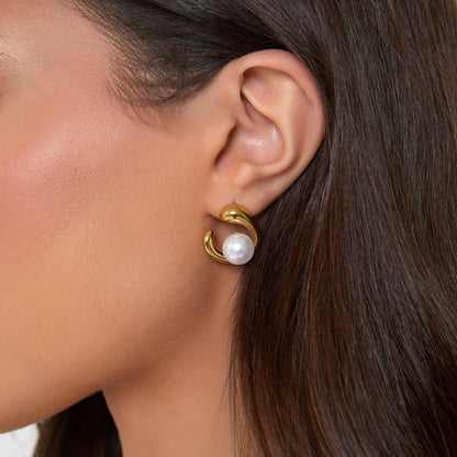 Gold Pearl Detail Earring