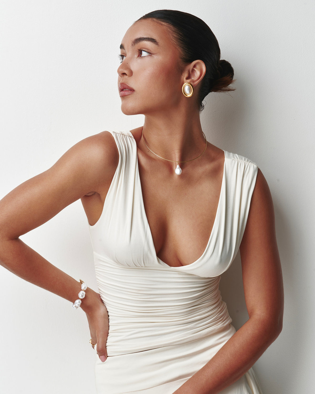 Pearl Drop Collar Necklace