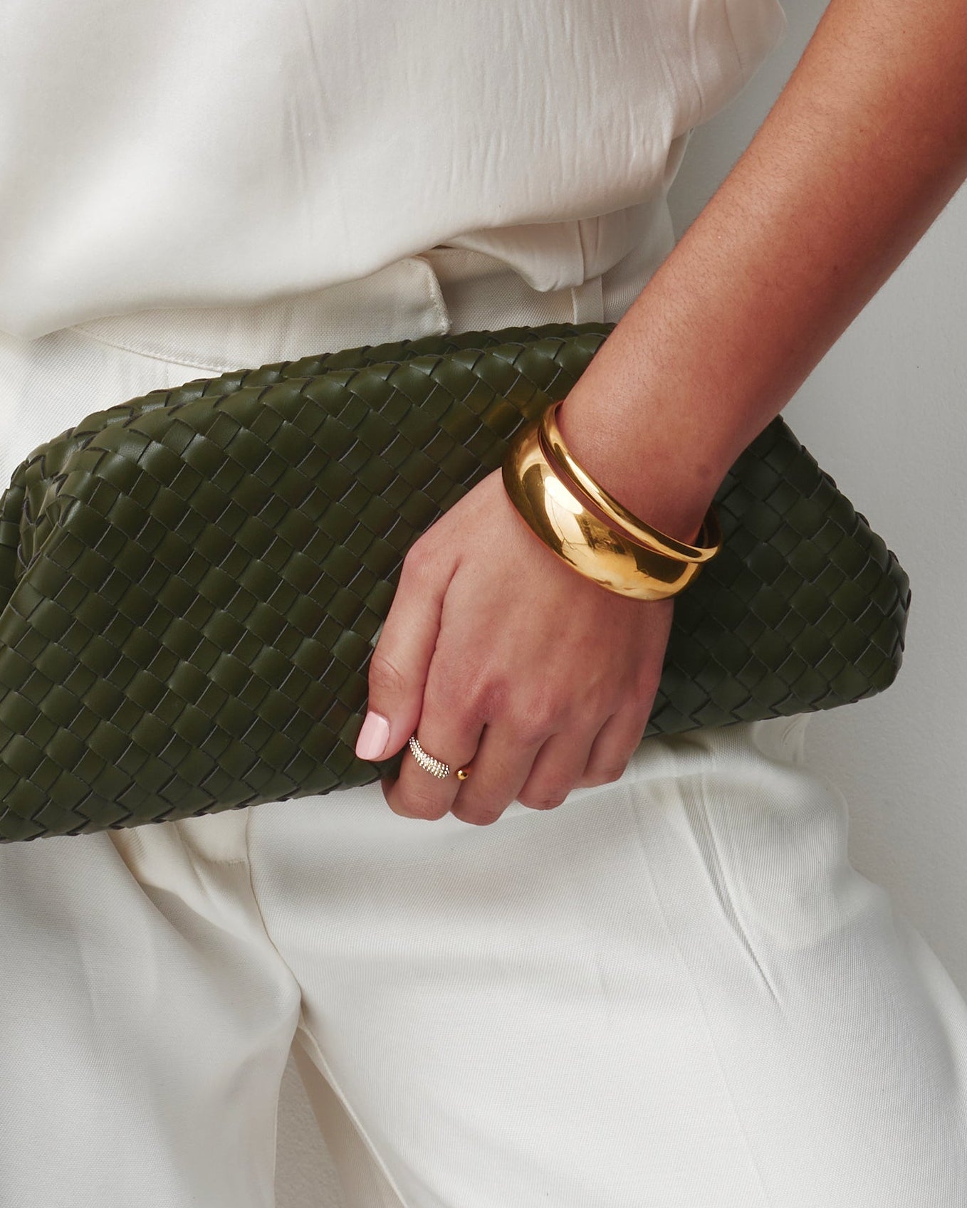 Pavé adjustable ring
