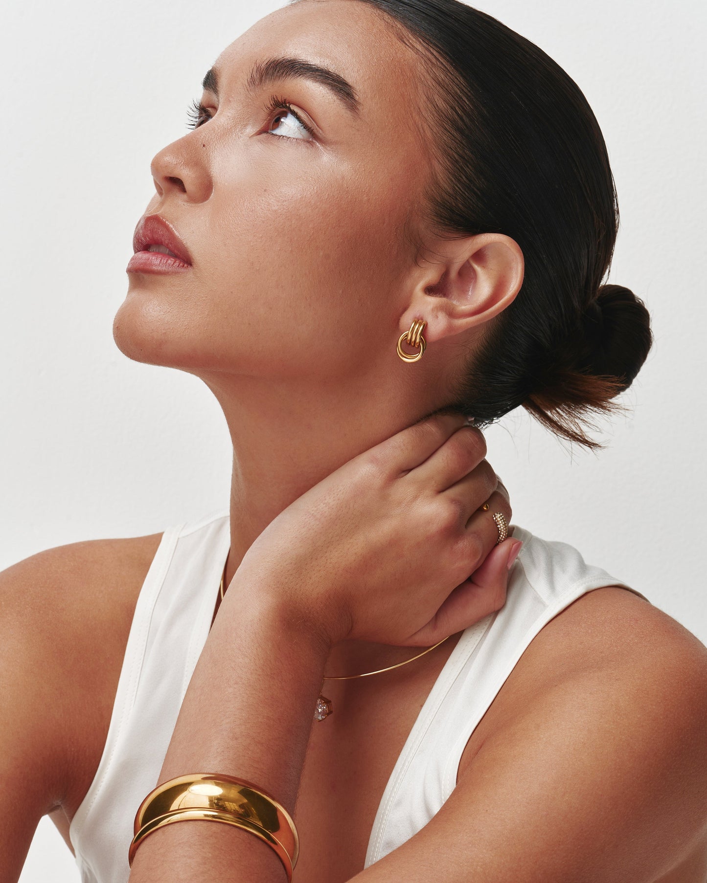 Mini Knot Earrings Gold