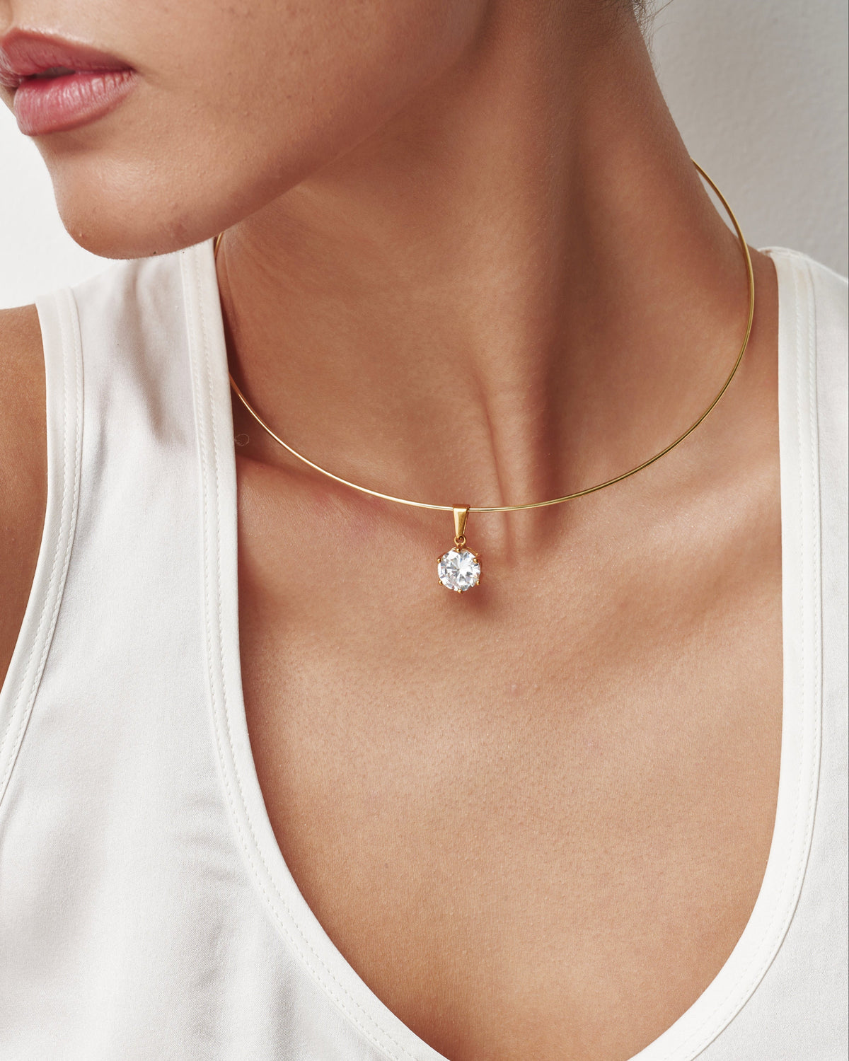 Round Cut Collar Necklace