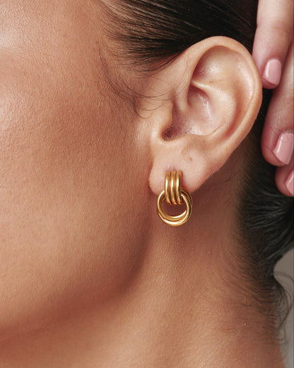Mini Knot Earrings Gold