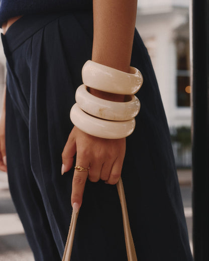 Almond Sculpt Bangle